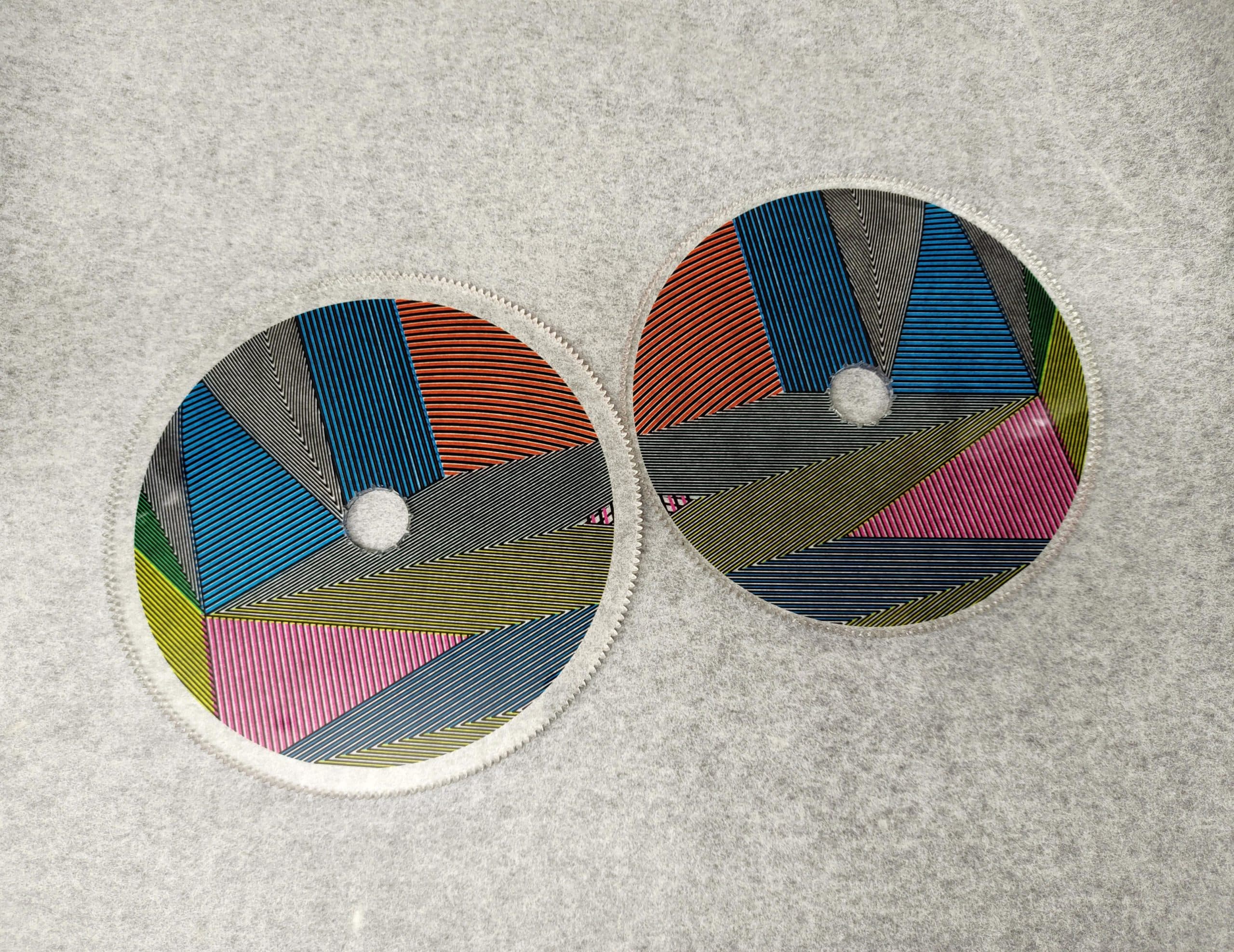 Theaterlichtprojektor — bedruckte Glasplatten von Glastrix für Friederich Gobesso